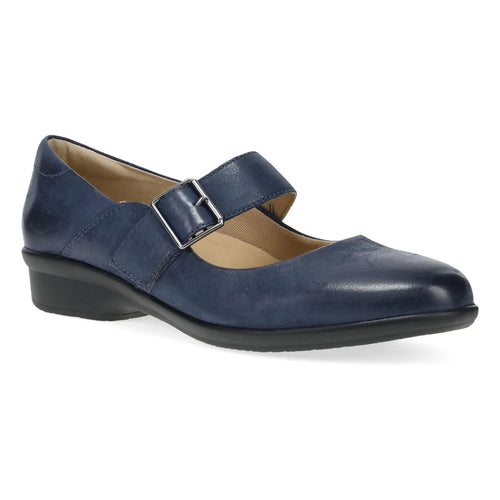 Colette in navy