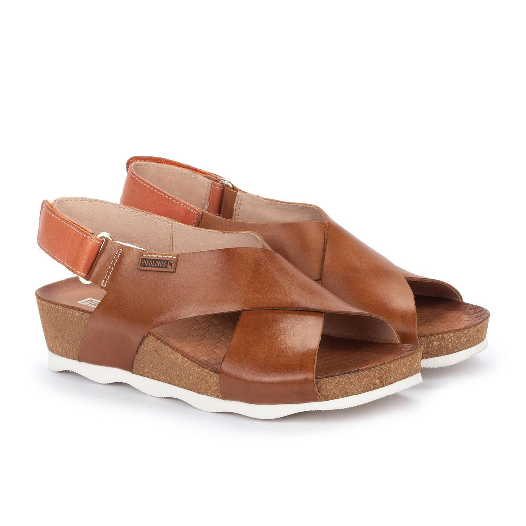 Mahon in brown